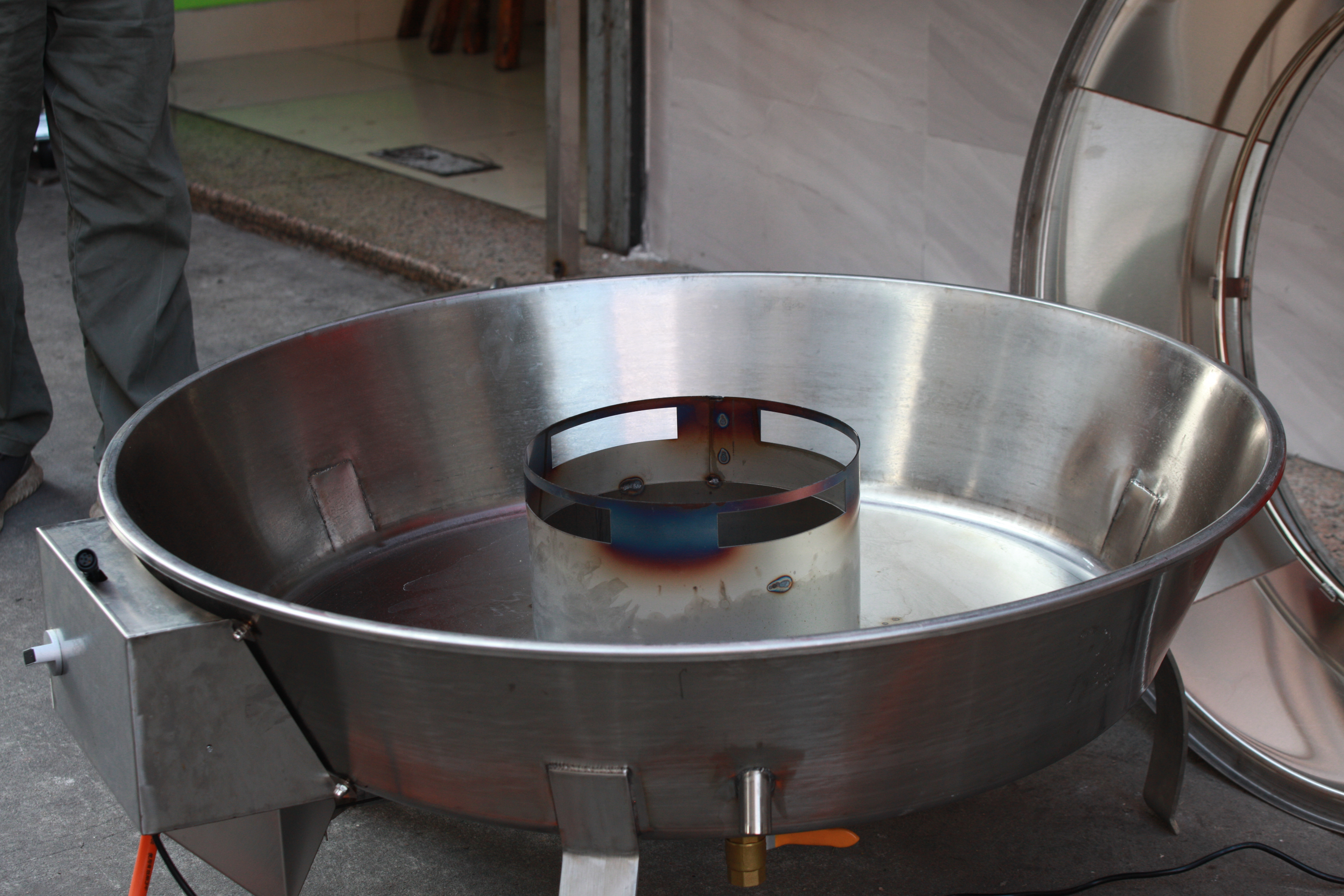 智能燃气烤鸭炉的安装方式